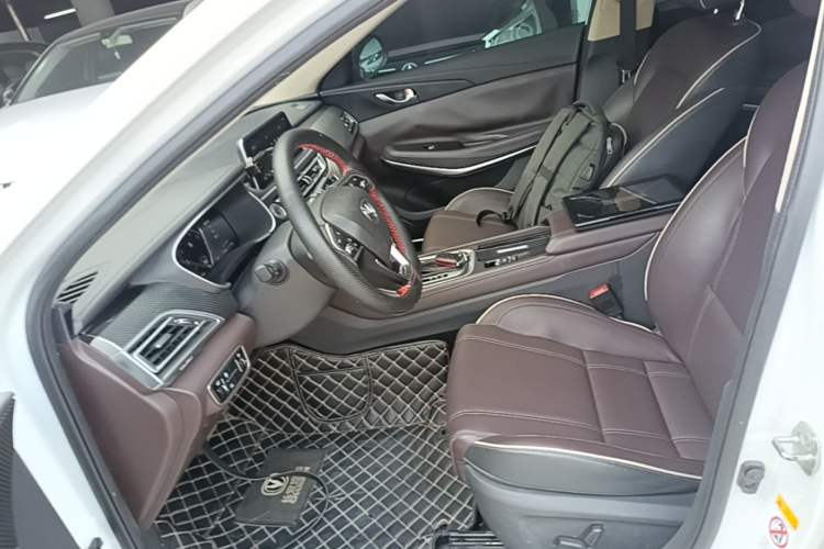 Used CHANGAN Raeton CC 2018 1.5T Automatic Zhiya Model China V Standard Left Front Seat