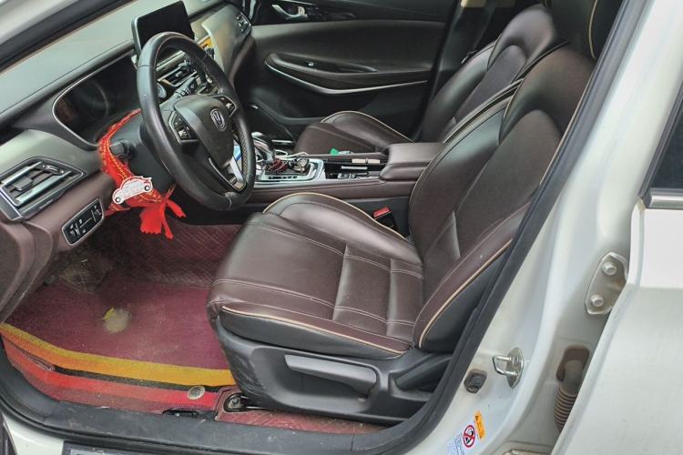 Used CHANGAN Raeton CC 2018 1.5T Automatic Haoya Model Guangmang Edition China V Standard Left Front Seat