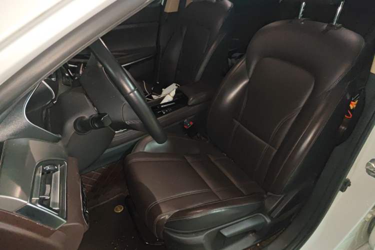 Used CHANGAN Raeton CC 2018 1.5T Automatic Elegant Version China V Standard Left Front Seat