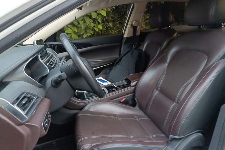 Used CHANGAN Raeton CC 2018 1.5T Manual Elegant Model China V Standard Left Front Seat