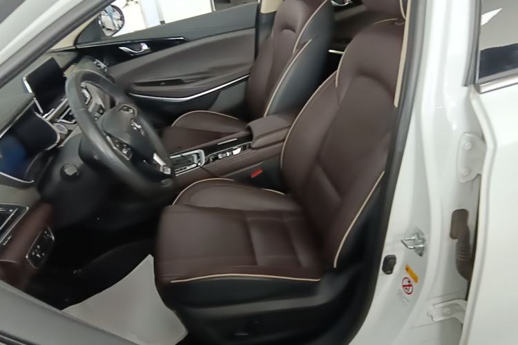 Used CHANGAN Raeton CC 2018 1.5T Automatic Zhiya Model China V Standard Left Front Seat