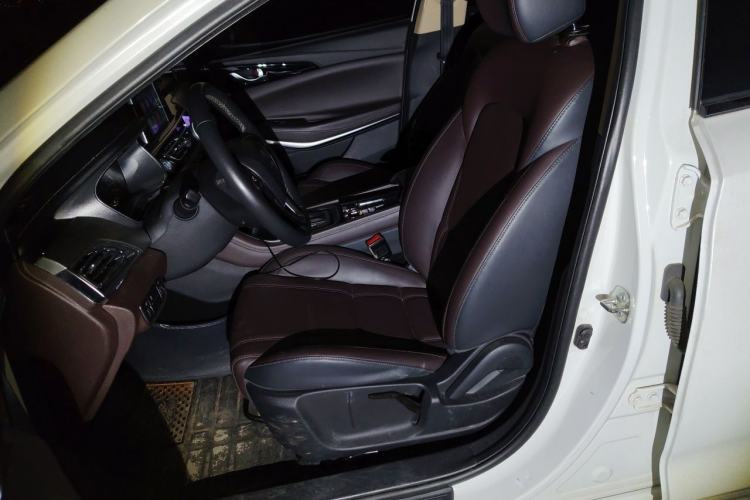 Used CHANGAN Raeton CC 2018 1.5T Automatic Elegant Starry Edition China V Standard Left Front Seat