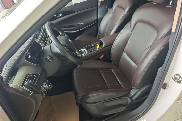 Used CHANGAN Raeton CC 2018 1.5T Automatic Elegant Starry Edition China V Standard Left Front Seat