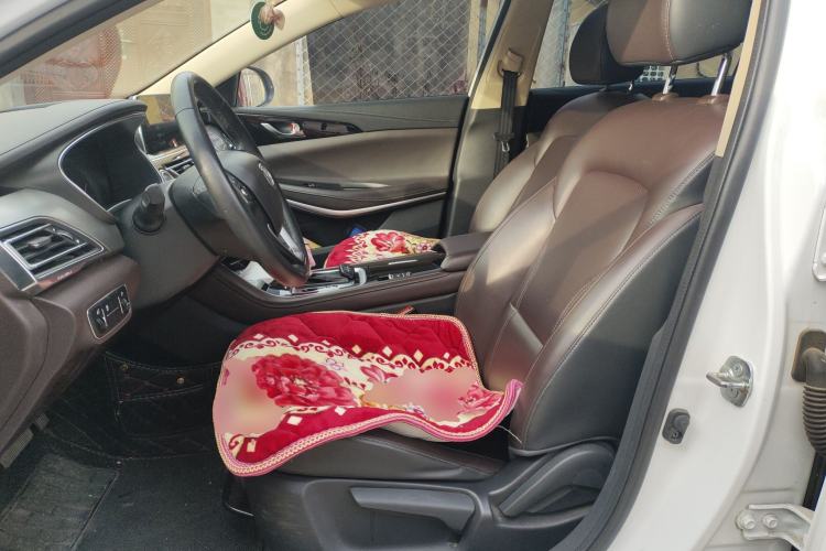 Used CHANGAN Raeton CC 2018 1.5T Automatic Elegant Starry Edition China V Standard Left Front Seat