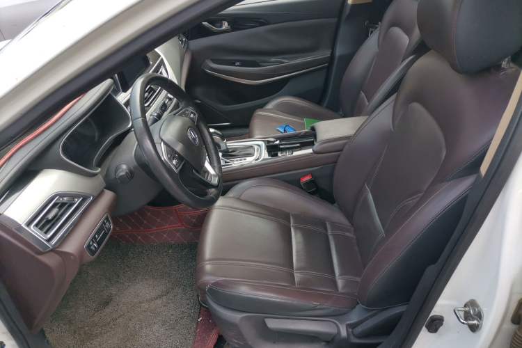Used CHANGAN Raeton CC 2018 1.5T Automatic Elegant Starry Edition China V Standard Left Front Seat