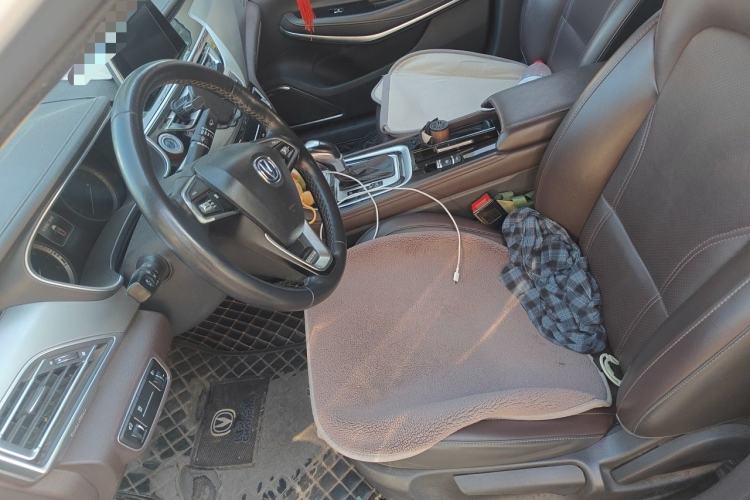 Used CHANGAN Raeton CC 2018 1.5T Automatic Elegant Starry Edition China V Standard Left Front Seat