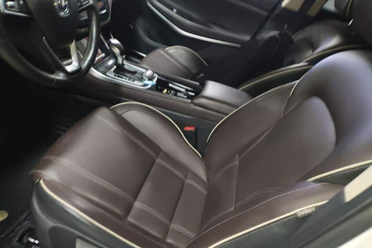 Used CHANGAN Raeton CC 2018 1.5T Automatic Haoya Model Guangmang Edition China V Standard Left Front Seat