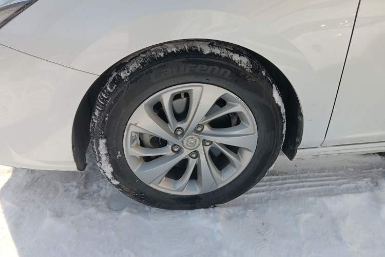 Used CHANGAN Raeton CC 2018 1.5T Automatic Elegant Version China V Standard Left Front Wheel Hub
