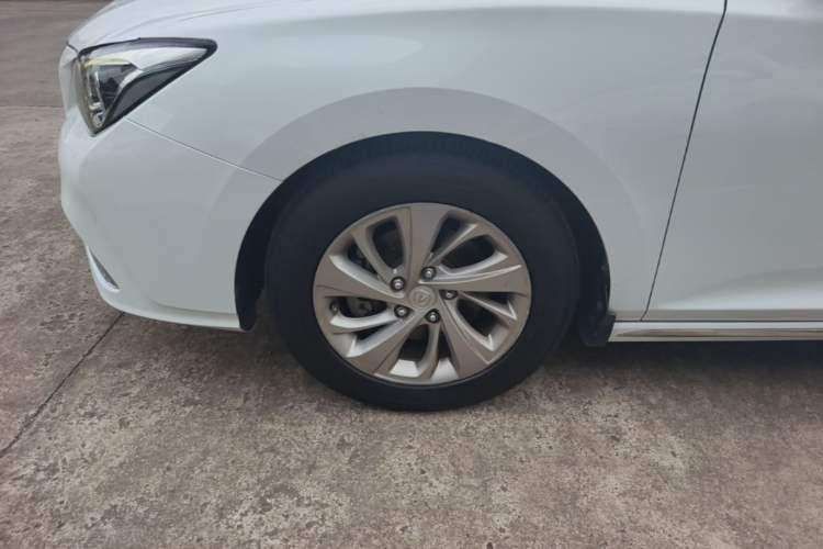 Used CHANGAN Raeton CC 2018 1.5T Manual Elegant Model China V Standard Left Front Wheel Hub