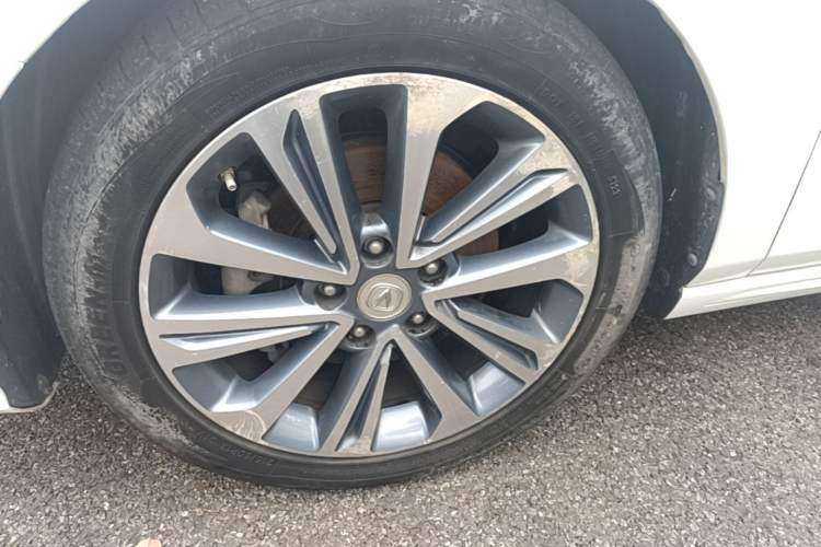 Used CHANGAN Raeton CC 2018 1.5T Automatic Haoya Model China V Standard Left Front Wheel Hub