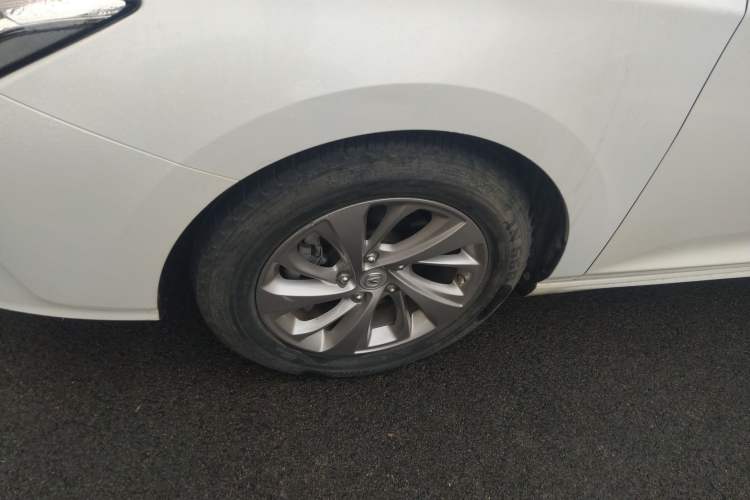 Used CHANGAN Raeton CC 2018 1.5T Manual Elegant Model China V Standard Left Front Wheel Hub