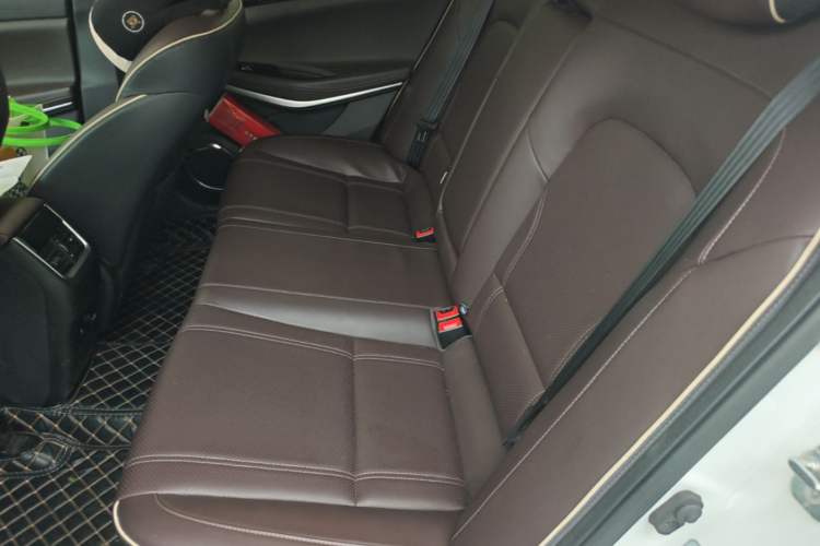 Used CHANGAN Raeton CC 2018 1.5T Automatic Zhiya Model China V Standard Left Rear Seat
