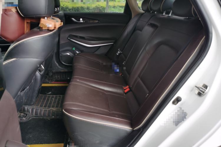 Used CHANGAN Raeton CC 2018 1.5T Manual Luxury Model China V Standard Left Rear Seat
