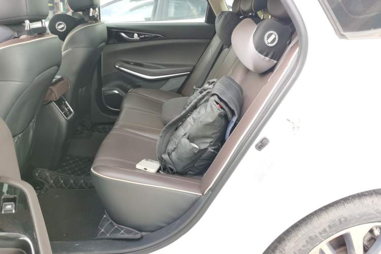 Used CHANGAN Raeton CC 2018 1.5T Automatic Haoya Model China V Standard Left Rear Seat