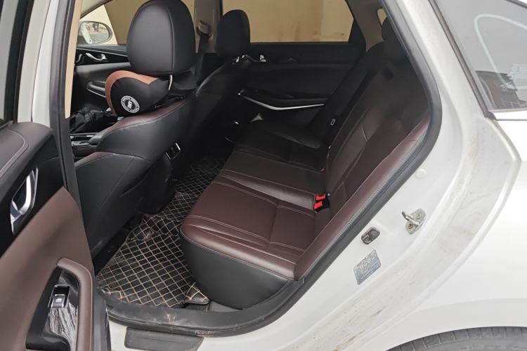 Used CHANGAN Raeton CC 2018 1.5T Automatic Elegant Starry Edition China V Standard Left Rear Seat