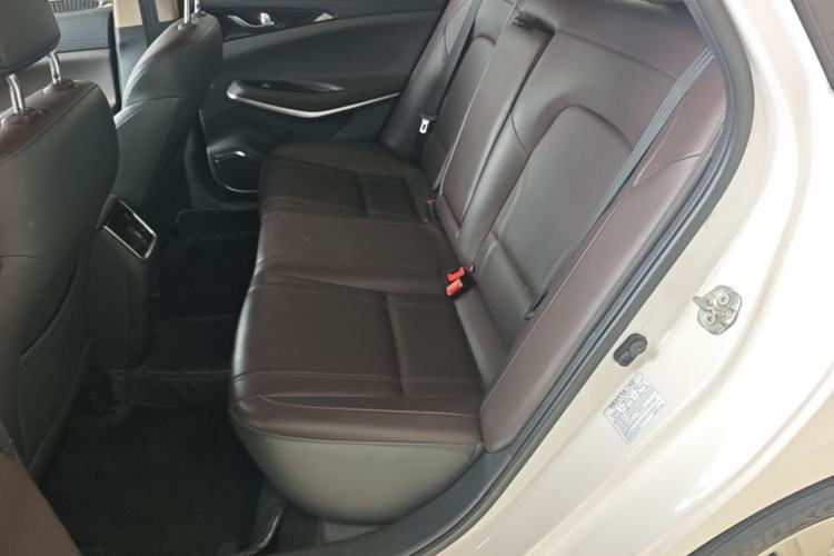 Used CHANGAN Raeton CC 2018 1.5T Automatic Elegant Starry Edition China V Standard Left Rear Seat