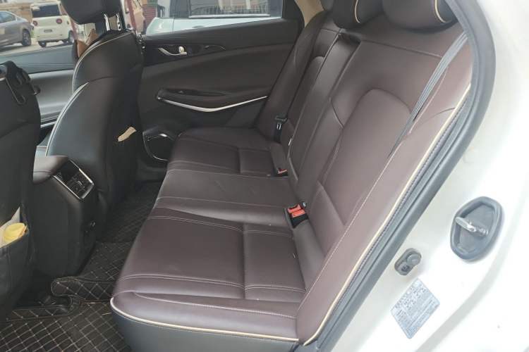 Used CHANGAN Raeton CC 2018 1.5T Automatic Haoya Model Guangmang Edition China V Standard Left Rear Seat