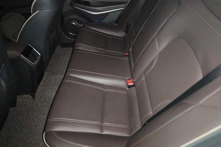 Used CHANGAN Raeton CC 2018 1.5T Automatic Haoya Model China V Standard Left Rear Seat
