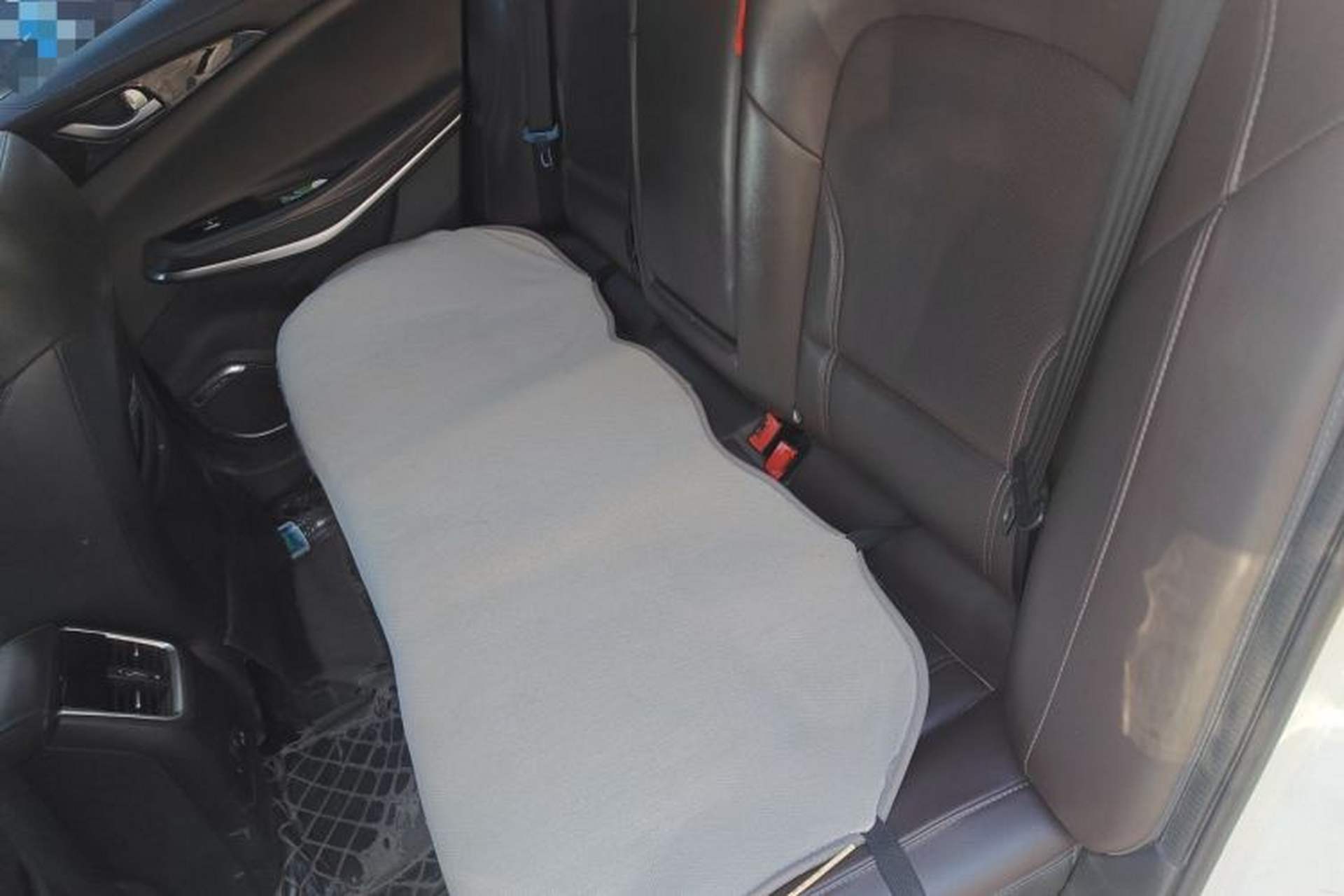 Used CHANGAN Raeton CC 2018 1.5T Automatic Elegant Starry Edition China V Standard Left Rear Seat