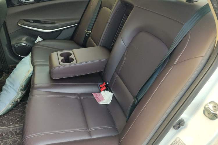 Used CHANGAN Raeton CC 2018 1.5T Automatic Elegant Version China V Standard Left Rear Seat