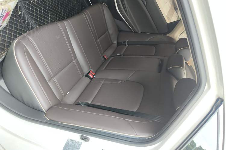 Used CHANGAN Raeton CC 2018 1.5T Automatic Haoya Model Guangmang Edition China V Standard Left Rear Seat