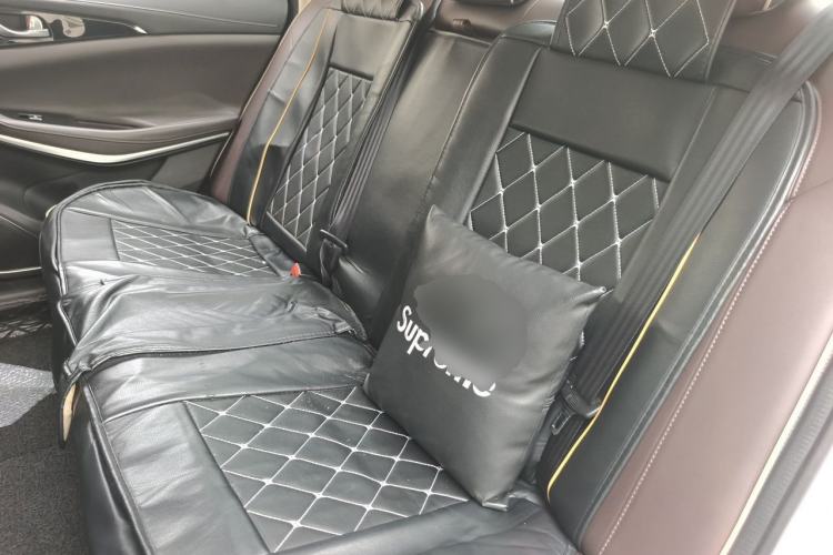 Used CHANGAN Raeton CC 2018 1.5T Automatic Zhiya Model China V Standard Left Rear Seat