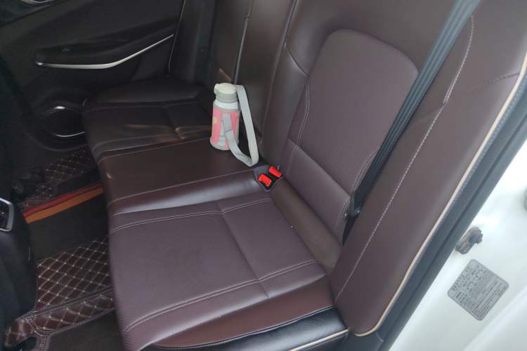 Used CHANGAN Raeton CC 2018 1.5T Automatic Zhiya Model China V Standard Left Rear Seat