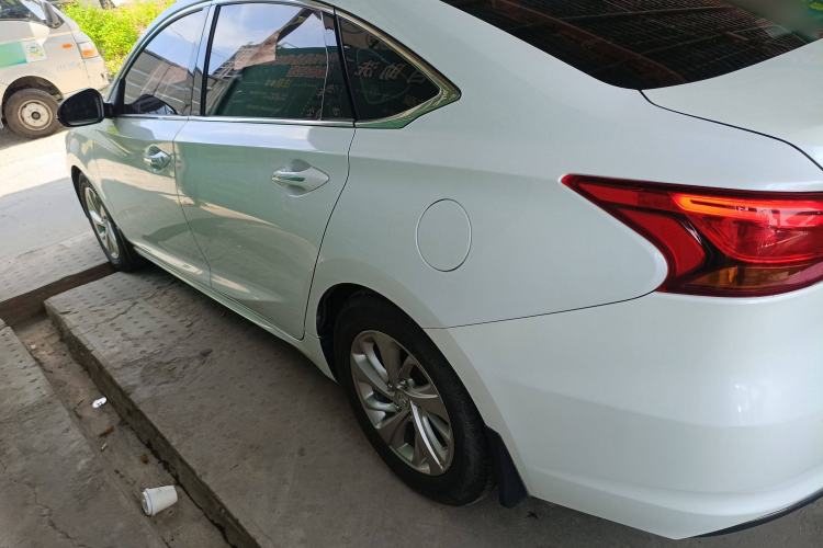 Used CHANGAN Raeton CC 2018 1.5T Automatic Elegant Starry Edition China V Standard Left Side