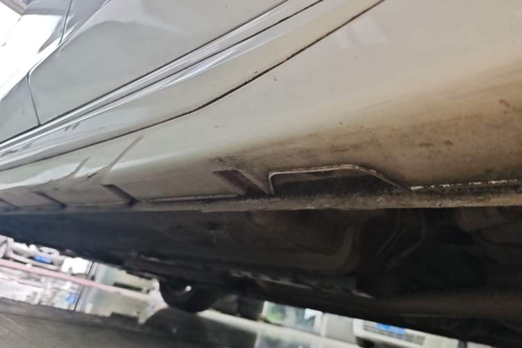 Used CHANGAN Raeton CC 2018 1.5T Automatic Elegant Starry Edition China V Standard Left Side Sill