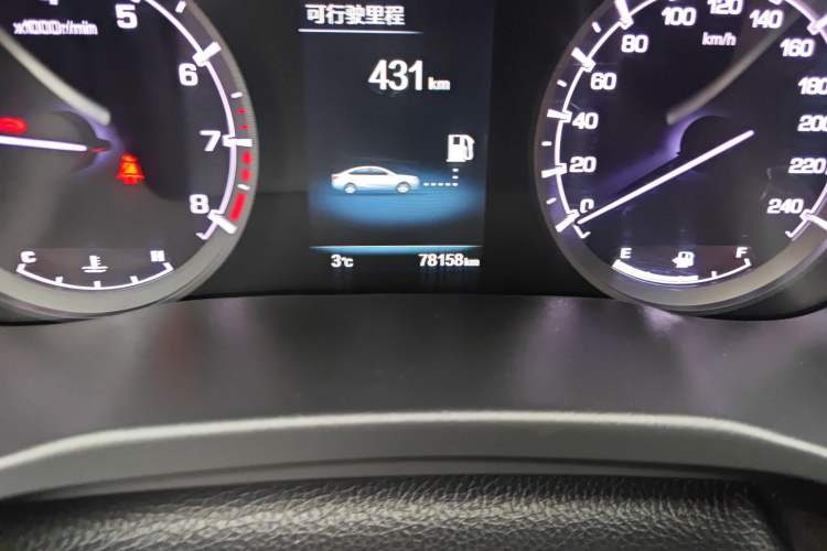 Used CHANGAN Raeton CC 2018 1.5T Automatic Elegant Starry Edition China V Standard Odometer Close Up
