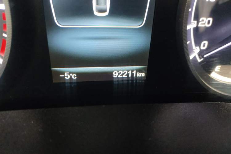 Used CHANGAN Raeton CC 2018 1.5T Automatic Elegant Starry Edition China V Standard Odometer Close Up