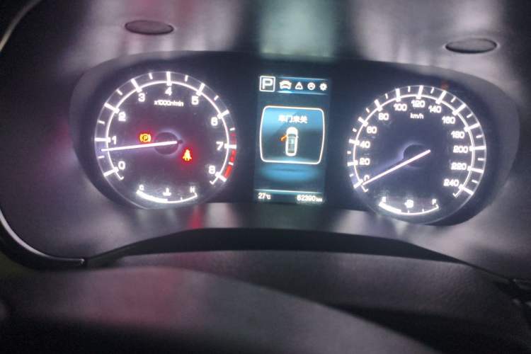 Used CHANGAN Raeton CC 2018 1.5T Automatic Elegant Starry Edition China V Standard Odometer Close Up