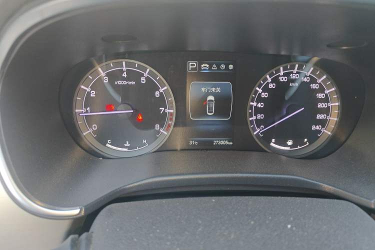 Used CHANGAN Raeton CC 2018 1.5T Automatic Elegant Starry Edition China V Standard Odometer Close Up