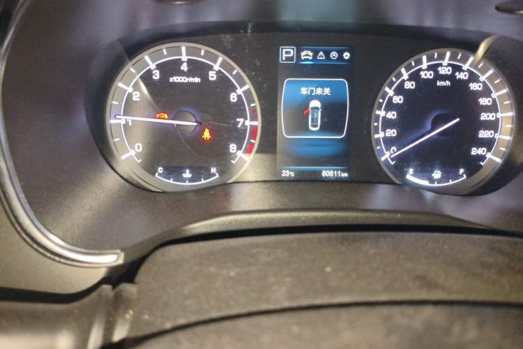Used CHANGAN Raeton CC 2018 1.5T Automatic Elegant Starry Edition China V Standard Odometer Close Up