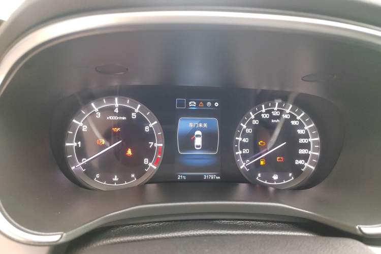 Used CHANGAN Raeton CC 2018 1.5T Manual Elegant Model China V Standard Odometer Close Up