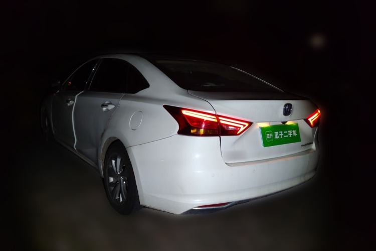 Used CHANGAN Raeton CC 2018 1.5T Automatic Elegant Starry Edition China V Standard Rear Left 45 Deg