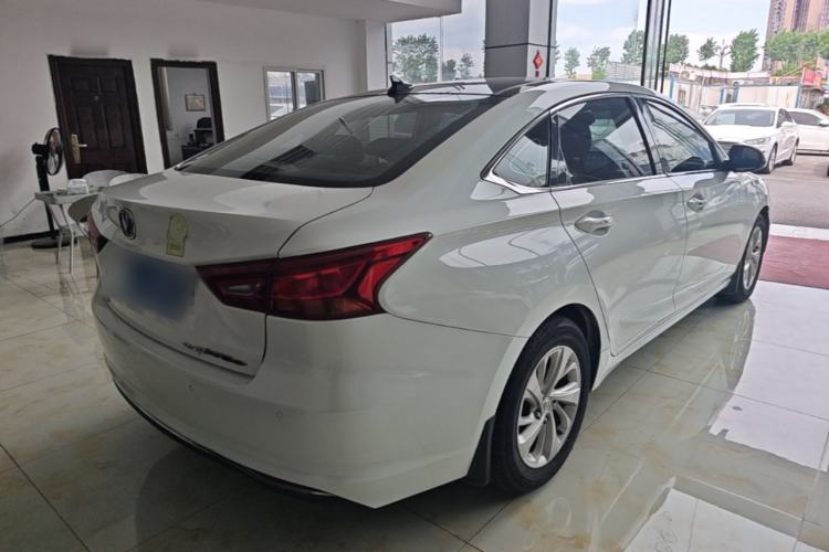 Used CHANGAN Raeton CC 2018 1.5T Automatic Elegant Starry Edition China V Standard Rear Right 45 Deg