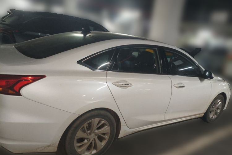 Used CHANGAN Raeton CC 2018 1.5T Automatic Elegant Starry Edition China V Standard Rear Right 45 Deg