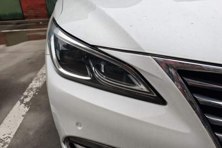 Used CHANGAN Raeton CC 2018 1.5T Automatic Zunya Model China V Standard Right Front Headlight