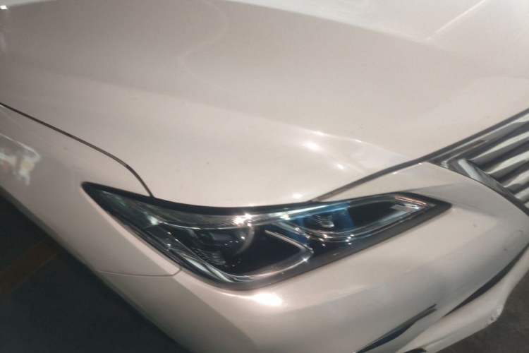 Used CHANGAN Raeton CC 2018 1.5T Automatic Haoya Model Guangmang Edition China V Standard Right Front Headlight