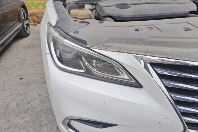 Used CHANGAN Raeton CC 2018 1.5T Manual Luxury Model China V Standard Right Front Headlight