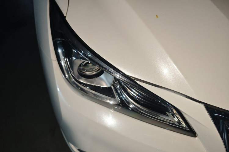 Used CHANGAN Raeton CC 2018 1.5T Automatic Elegant Starry Edition China V Standard Right Front Headlight