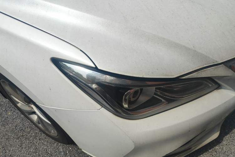 Used CHANGAN Raeton CC 2018 1.5T Automatic Elegant Starry Edition China V Standard Right Front Headlight