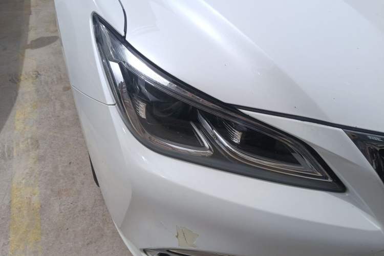 Used CHANGAN Raeton CC 2018 1.5T Automatic Zhiya Model China V Standard Right Front Headlight