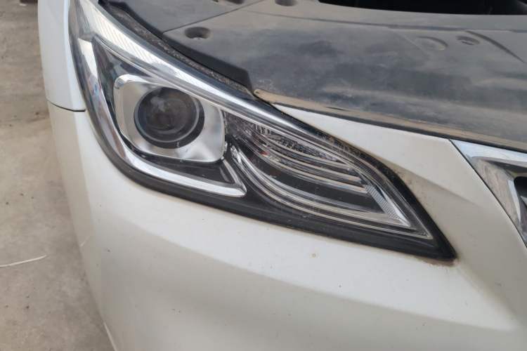 Used CHANGAN Raeton CC 2018 1.5T Automatic Haoya Model China V Standard Right Front Headlight