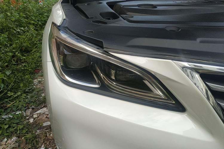 Used CHANGAN Raeton CC 2018 1.5T Automatic Zhiya Model China V Standard Right Front Headlight