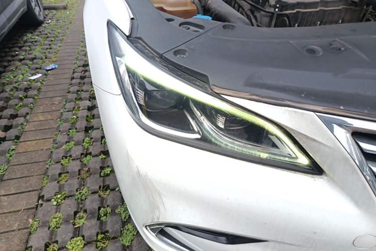 Used CHANGAN Raeton CC 2018 1.5T Automatic Haoya Model Guangmang Edition China V Standard Right Front Headlight