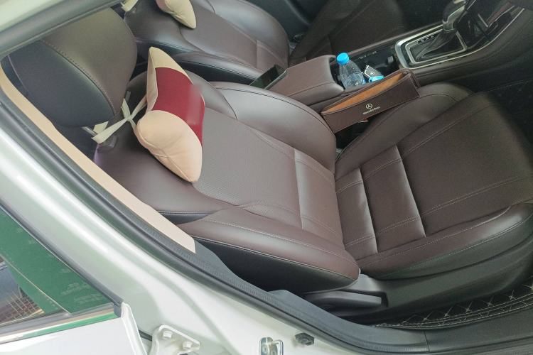 Used CHANGAN Raeton CC 2018 1.5T Automatic Elegant Starry Edition China V Standard Right Front Seat