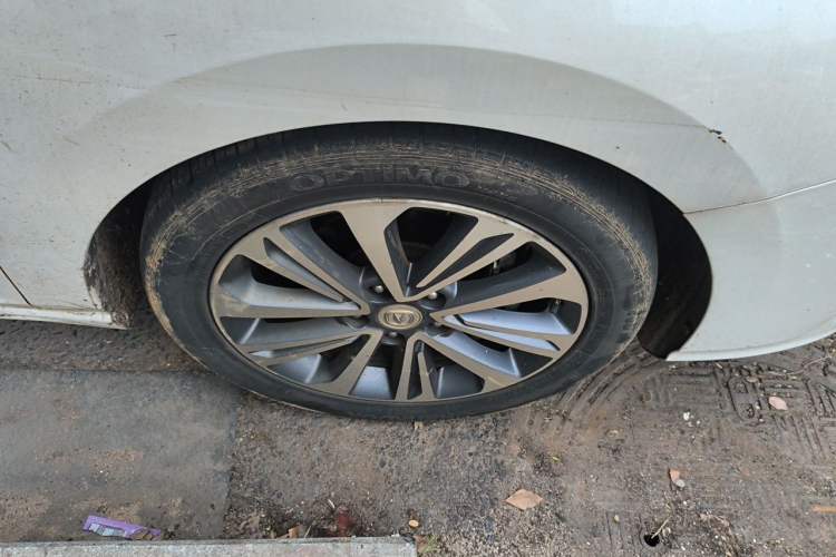 Used CHANGAN Raeton CC 2018 1.5T Automatic Haoya Model Guangmang Edition China V Standard Right Front Wheel Hub