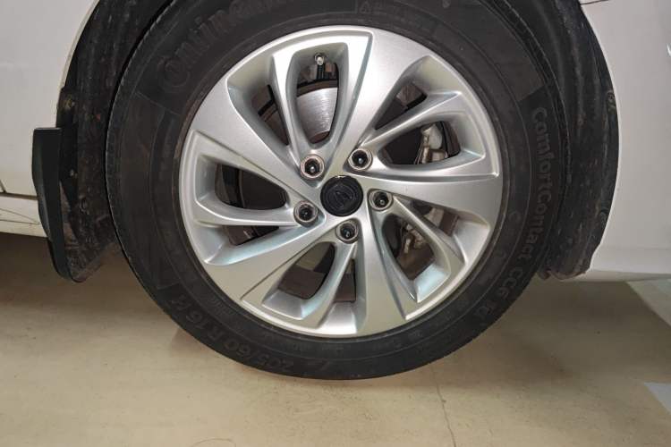 Used CHANGAN Raeton CC 2018 1.5T Automatic Elegant Version China V Standard Right Front Wheel Hub